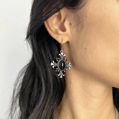 Brinco Cruz de Malta | Pedra Preta